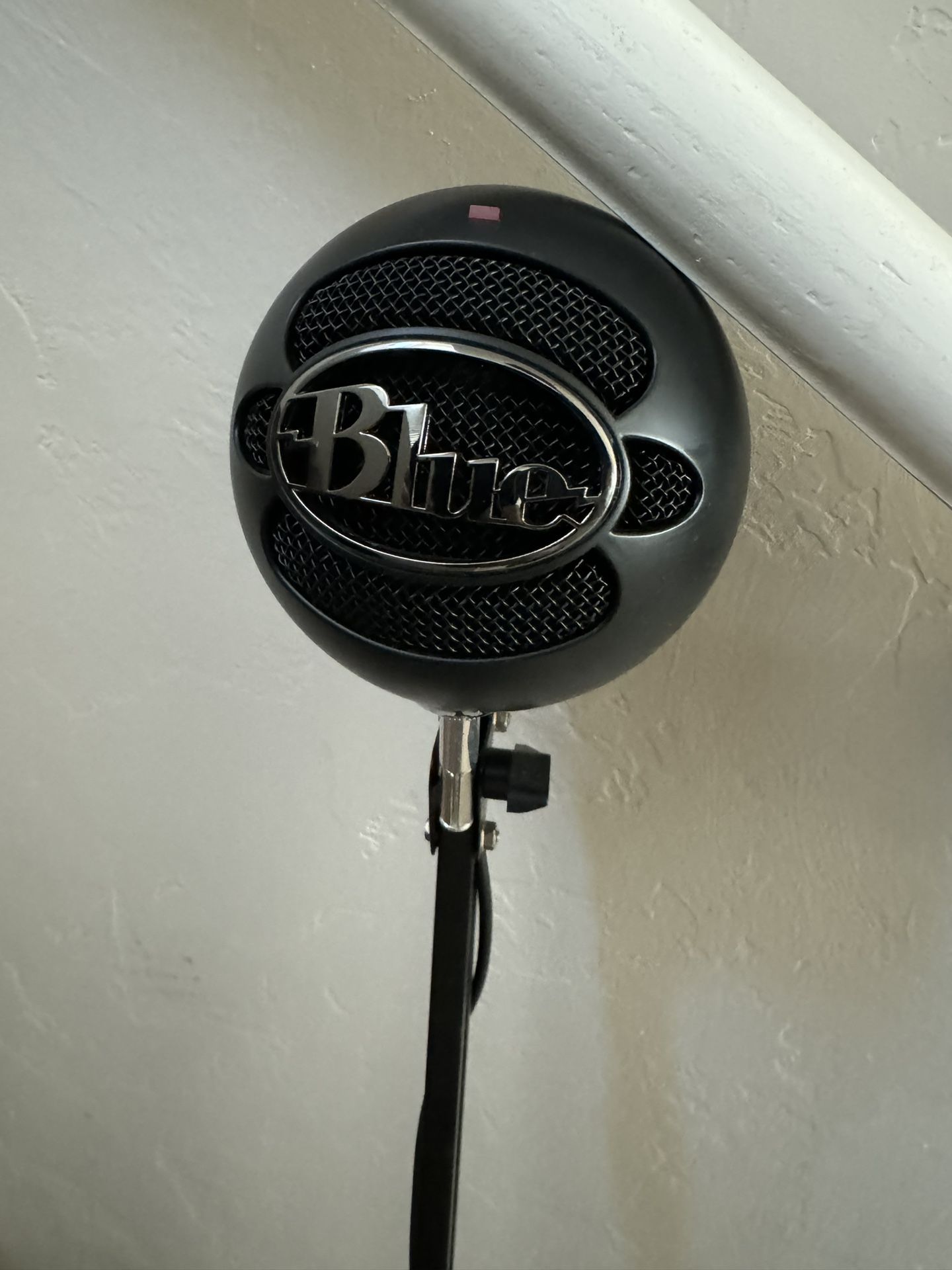 Blue Snowball Mic + Stand
