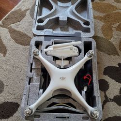DJi Phantom 4 Drone 