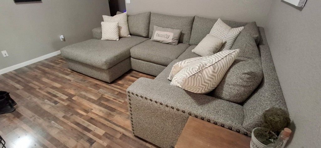 Sofa with Chaise