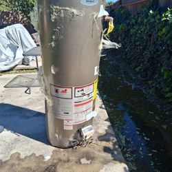 Whirlpool Water Heater (Selling For Parts)