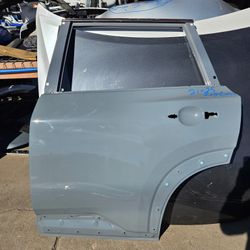 Nissan Rogue Left Rear Door Oem