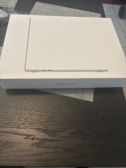 Mac Book Air 15 inch M4 Chip