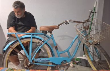 Clairmont Schwinn  all original  parts