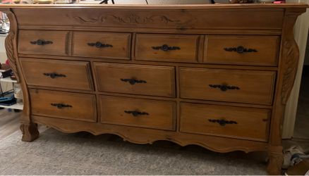 Dresser