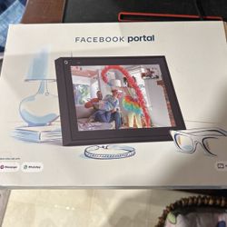 Facebook Portal 10inch - New
