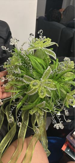 15 quinceañera flower bouquet with hair piece