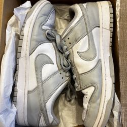 Men’s Whit Grey Nike Dunks Low  Retro Size 9 1/2