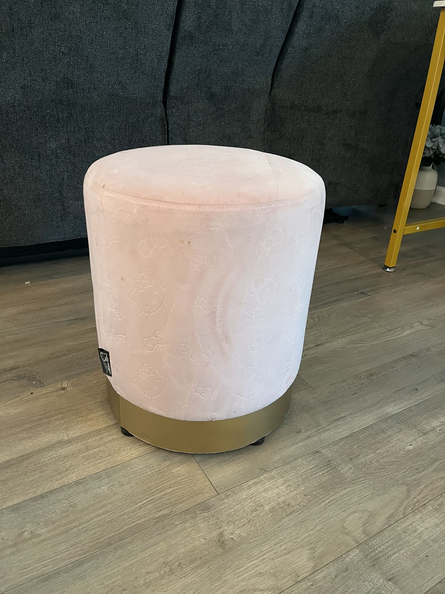 Hello Kitty Stool