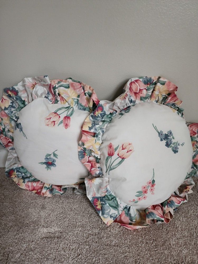 Set Of 2 Pillows