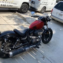 Yamaha Bolt 2015 