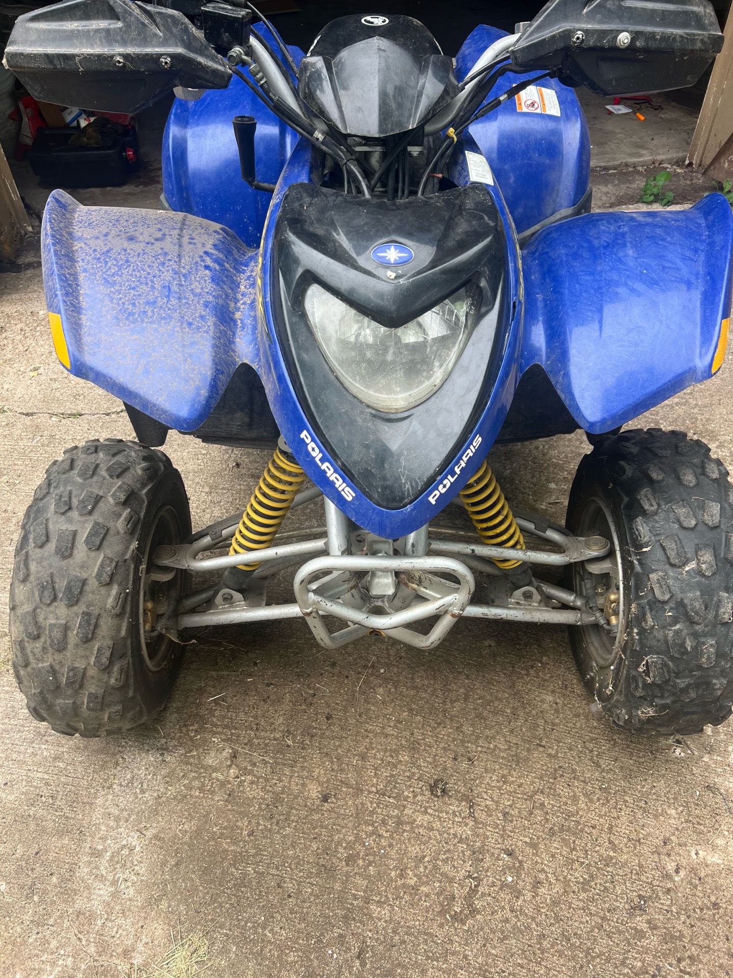 Polaris phoenix 200