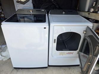 Samsung Washer & Dryer Set – Top Load Washer & Front Load Electric Dryer