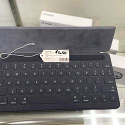 Apple iPad Keyboard 