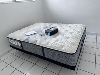Cama ajustable reclinable Queen con colchón incluido – Como nueva