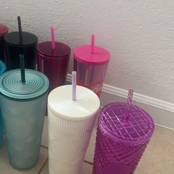 Starbuck cups