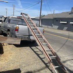 Escalera De Extensión De 24 Pies 