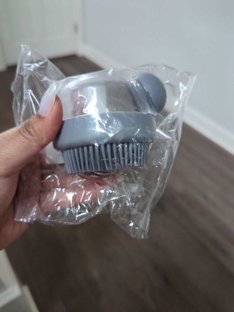Silicon Pet Bath Brush And Soap Dispenser