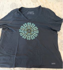 Women’s plus size T-shirt