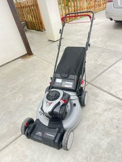 Exclusive Shop Murray 22 in. 140 cc Briggs & Stratton Walk Behind Gas Self-Propelled Lawn Mower with Front Wheel Drive and Bagger