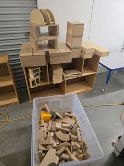 Lakeshore  Hardwood Hollow Blocks