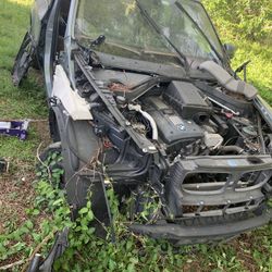 2010 Bmw x5 3.0 gasoline part out 