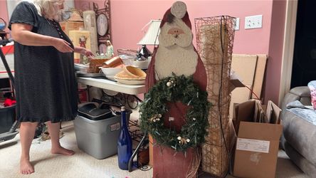 Wooden Santa Claus Holiday Decoration