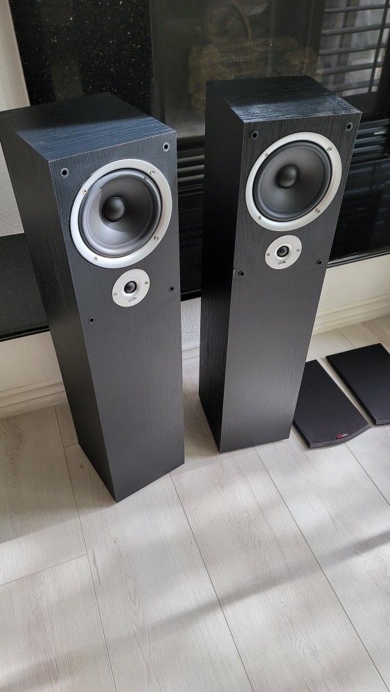 Polk Audio R300 Floor standing speakers Pair Used