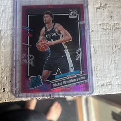2023-24 Donruss Optic Basketball Pink Hyper Prizm Victor Wembanyama #225