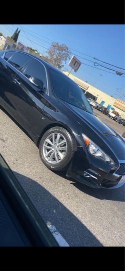 Infinity Q50 black