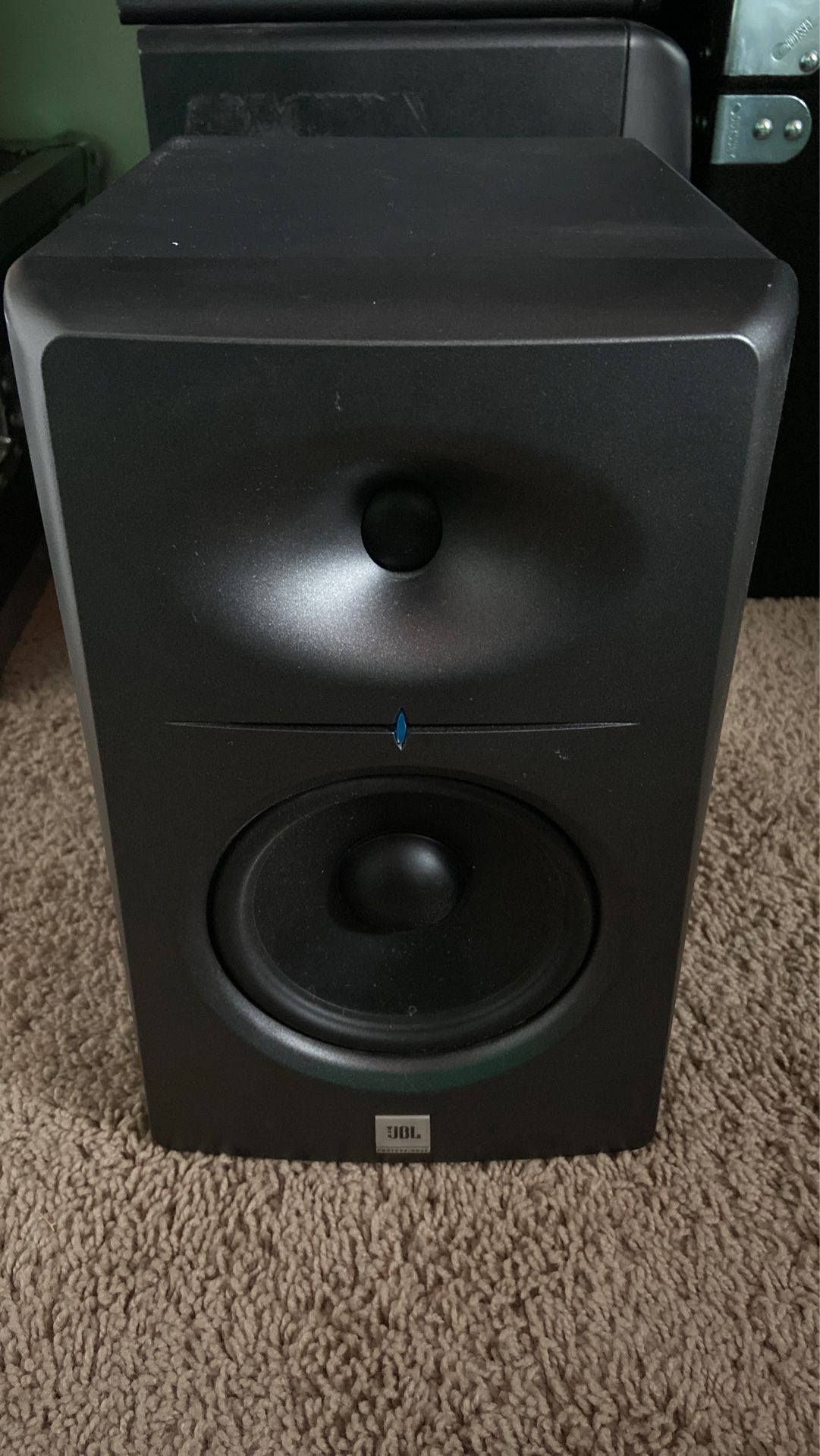 Jbl lsr 2300
