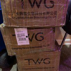 🔥 MOVING SALE — 200x Fat-Burning “Hot Cream” Bottles (Wholesale Lot) — $200 OBO