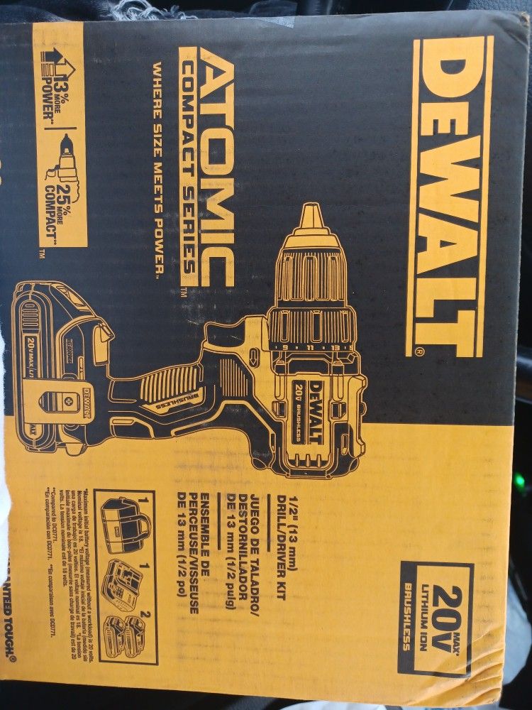 Dewalt Drill (Atomic Compact Series)