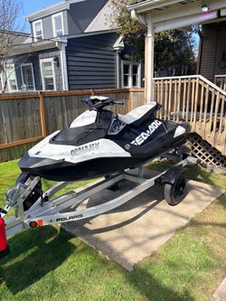 2016 Seadoo Spark 3up 90hp w/ Trailer, Dolly, Stereo System, Accessories & More!! Can Deliver!