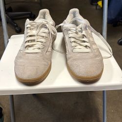 ADIDAS Tenis Shoes
