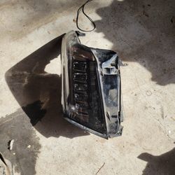 2017-2020 Cadillac Escalade Right Side Headlight 