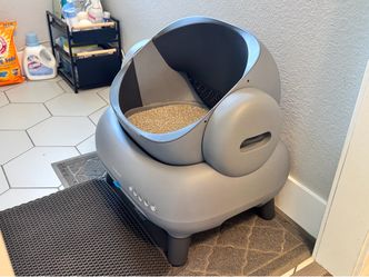 NEW - Neakasa M1 Plus Cat Self-Cleaning Litter Box