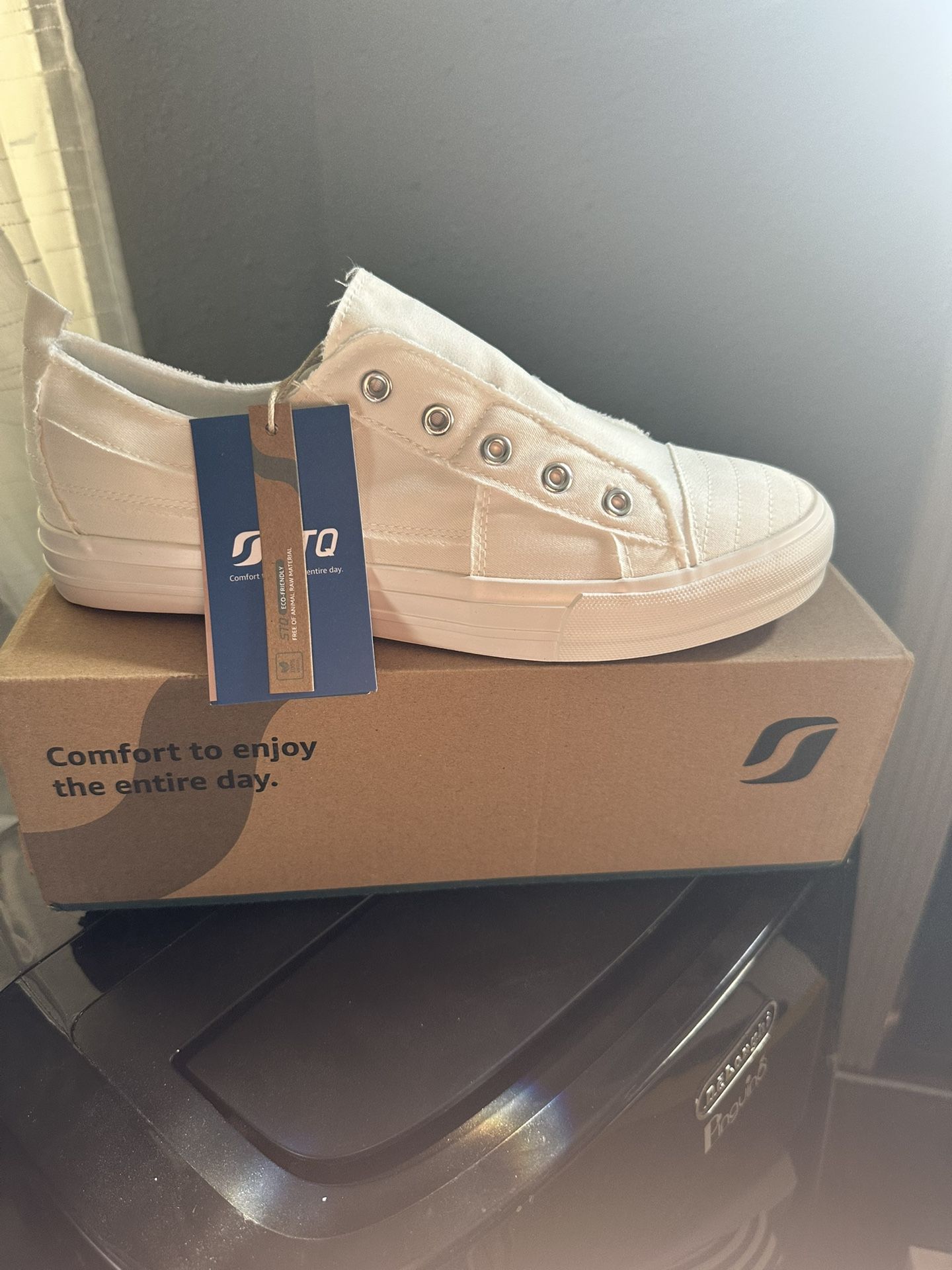 Womens Shoes