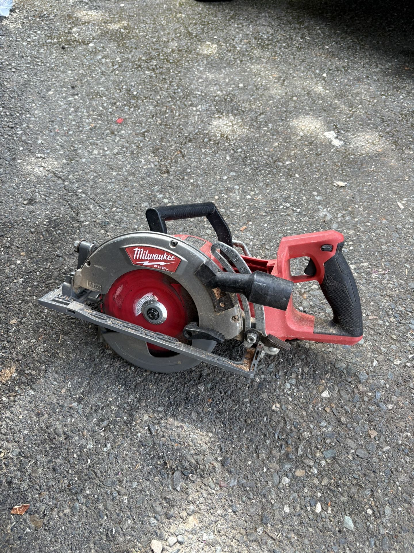 Milwaukee Fuel 7-1/4 Circular Saw