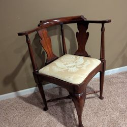 Queen Anne Style Bicentennial Chair 