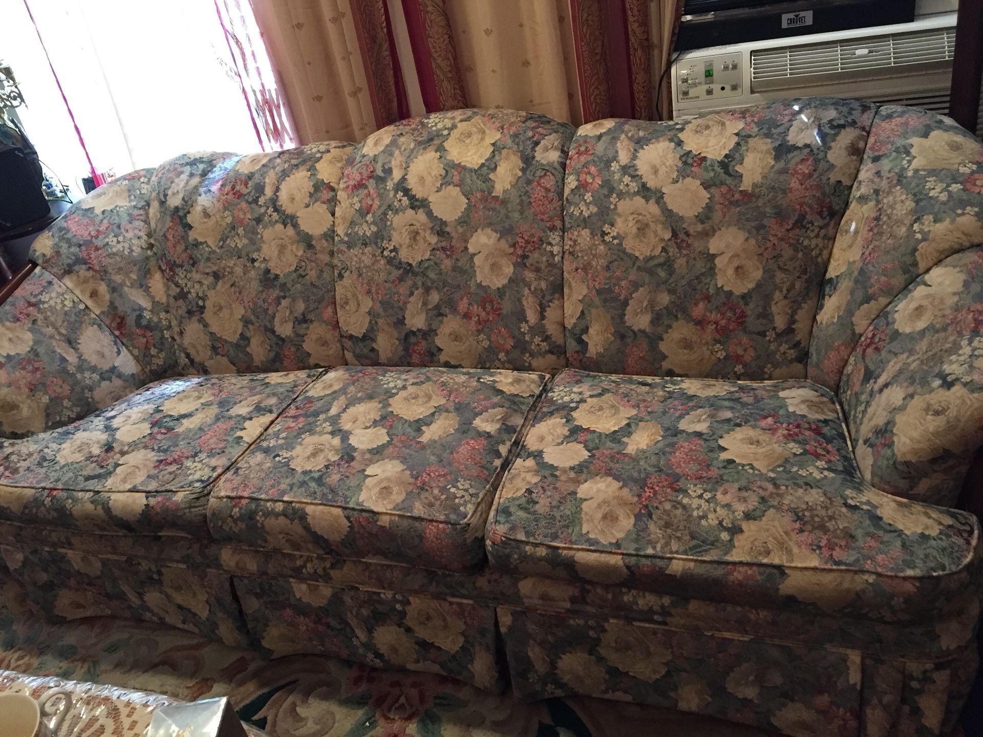 Broyhill Upholstered Floral Couch Sofa & Loveseat $975