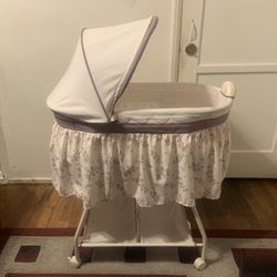 Delta Children Baby Bassinet