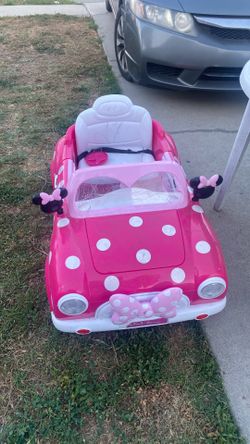 Minnie play car