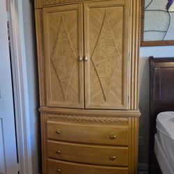 Bedroom Ensemble All Wood