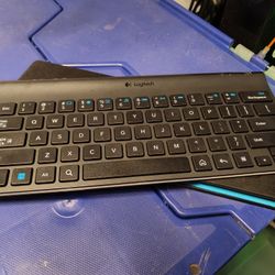 Logitech Tablet Keyboard 