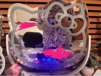 Hello kitty vanity mirror LED