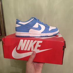 UNC blue dunks used size 9.5 OFFER YOUR PRICE