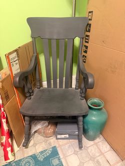 Black matte Painted Wood Rocking Chair