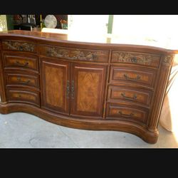 Beautiful Solid Wood Dresser