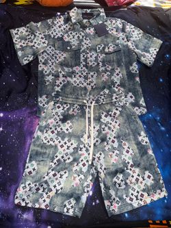 Conjunto LV Size M