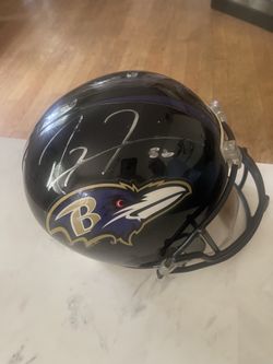 Ray Lewis, authentic autographed helmet PSA DNA